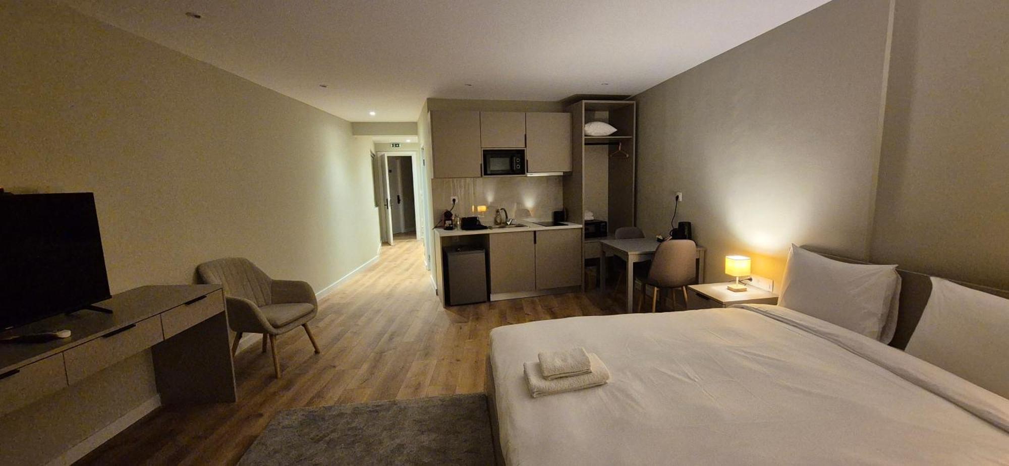 Figleaf Kypseli Hotel Athens Exterior photo